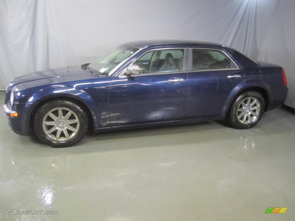 2005 300 C HEMI - Midnight Blue Pearlcoat / Dark Slate Gray/Medium Slate Gray photo #3