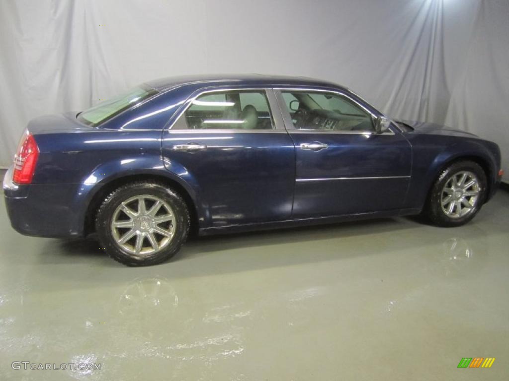 2005 300 C HEMI - Midnight Blue Pearlcoat / Dark Slate Gray/Medium Slate Gray photo #13