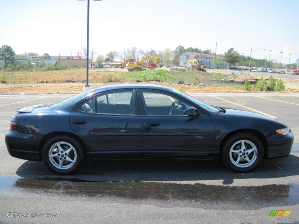 2002 Grand Prix GT Sedan - Blue Black Metallic / Graphite photo #6