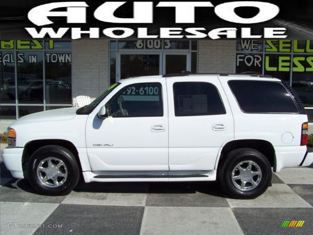 Summit White GMC Yukon