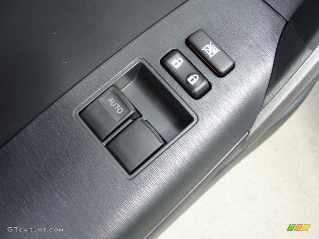 2011 Scion tC Standard tC Model Controls Photo #47107997