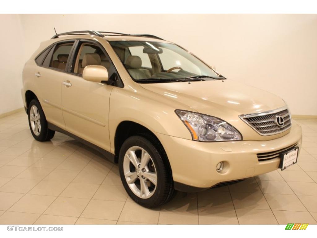 Golden Almond Metallic Lexus RX