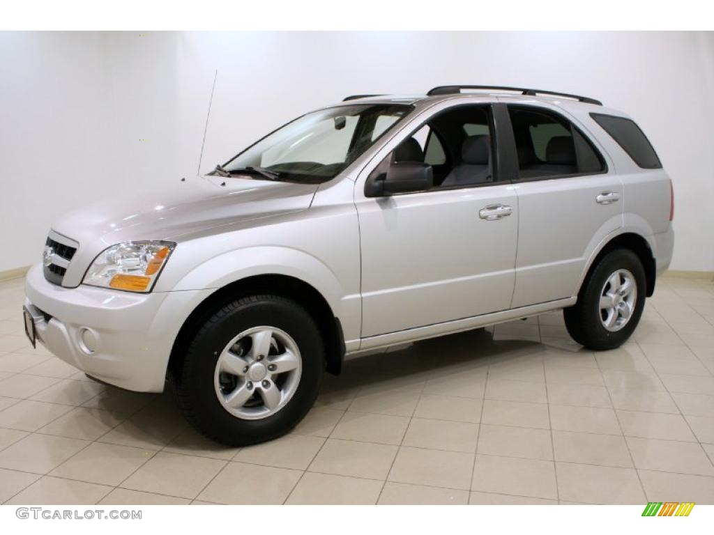 2009 Sorento LX 4x4 - Bright Silver / Gray photo #3