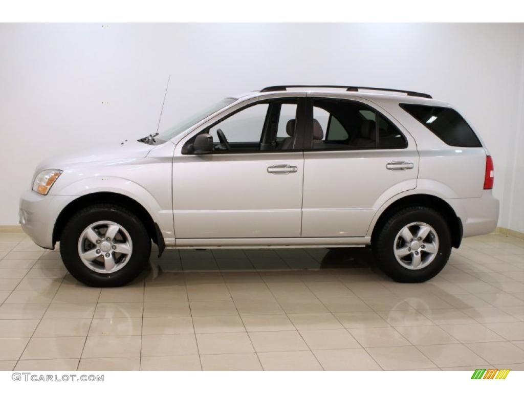 2009 Sorento LX 4x4 - Bright Silver / Gray photo #4