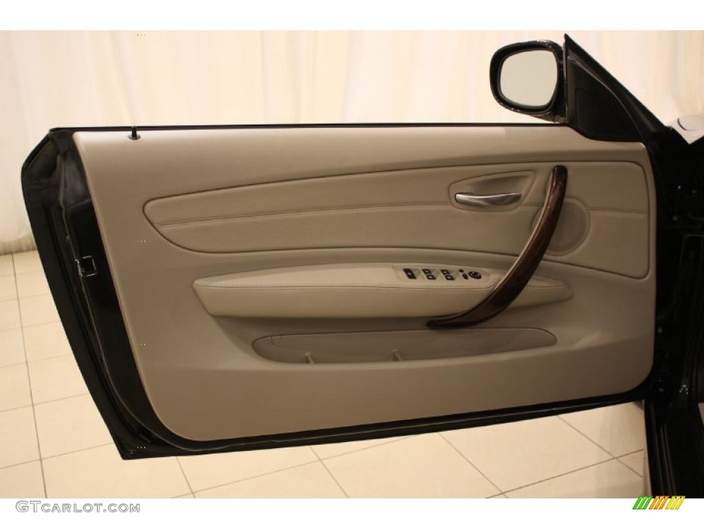2010 BMW 1 Series 135i Convertible Door Panel Photos