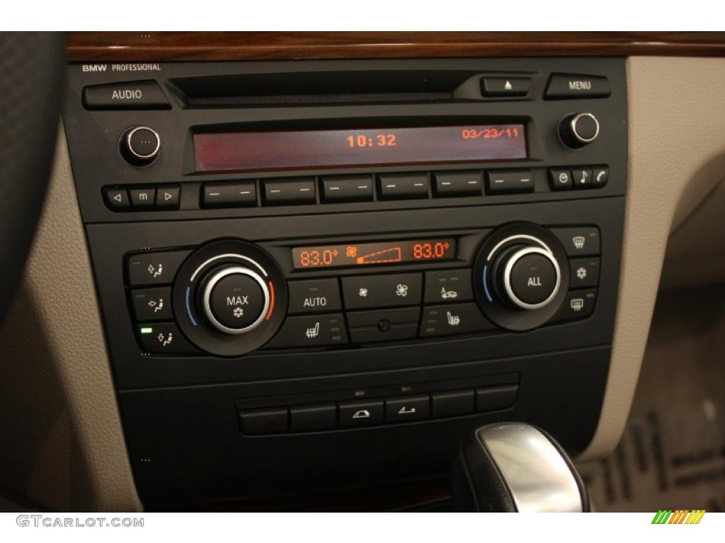 2010 BMW 1 Series 135i Convertible Controls Photo #47110232