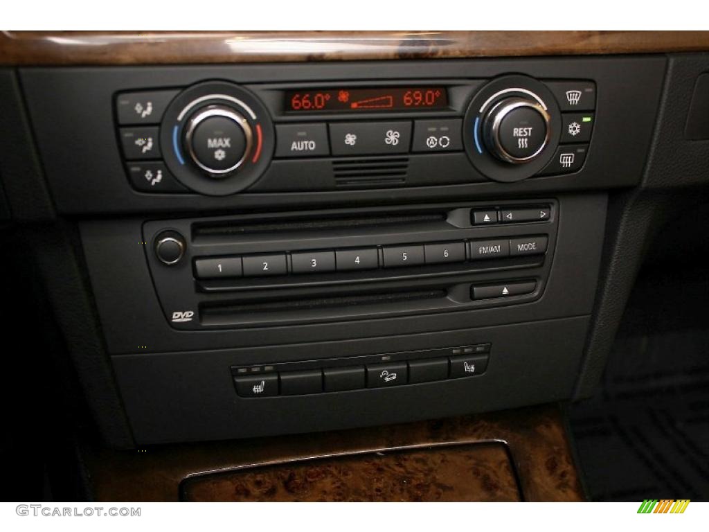 2008 BMW 3 Series 328xi Coupe Controls Photo #47110433