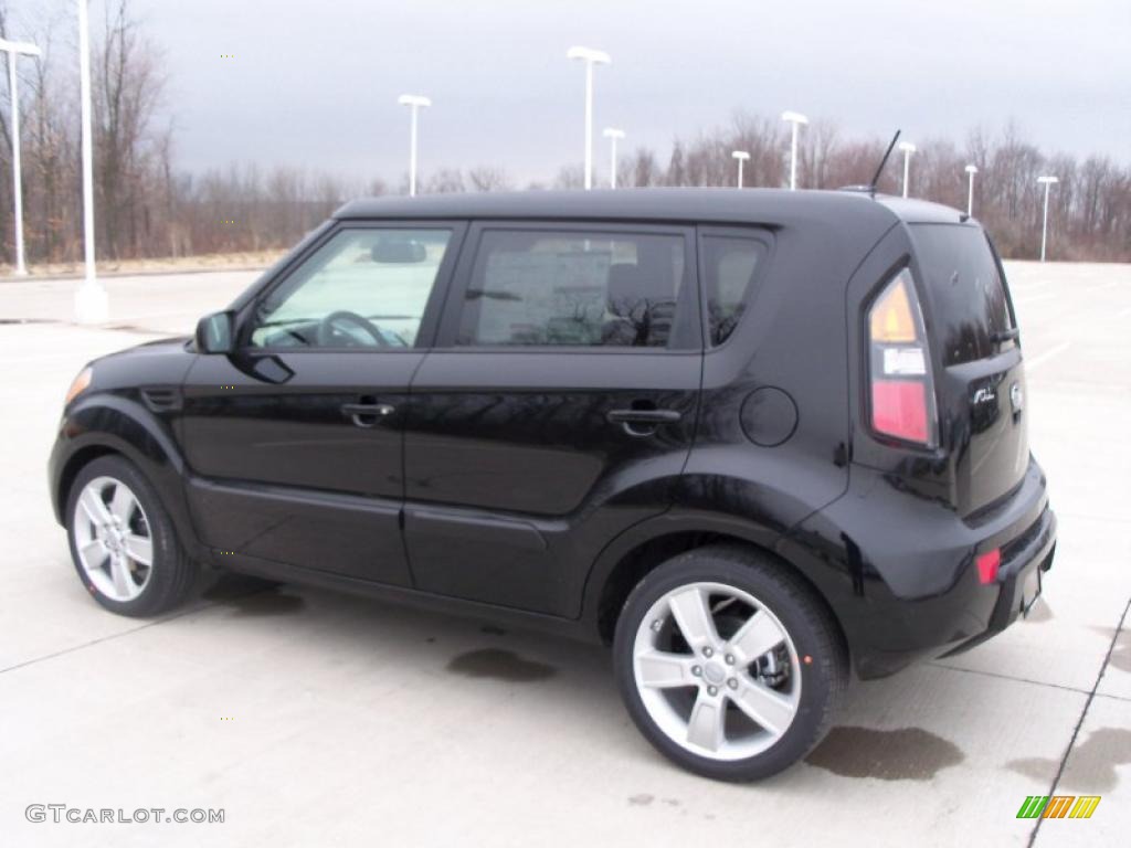 Shadow Black 2011 Kia Soul ! Exterior Photo #47111039