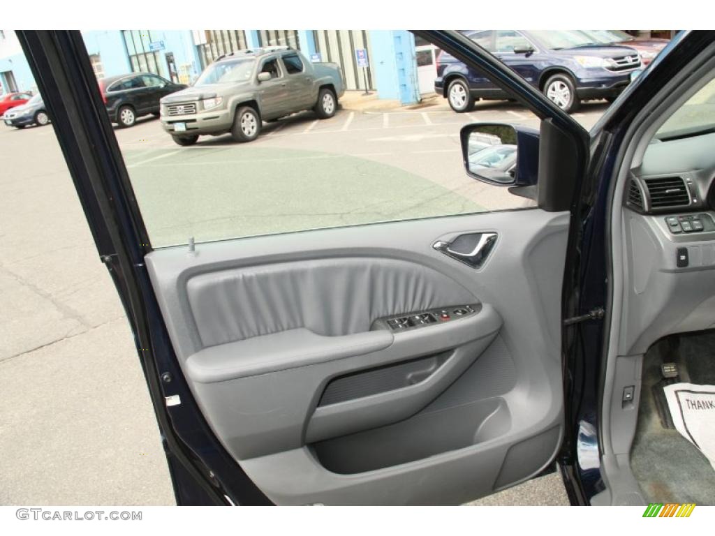 2006 Honda Odyssey EX-L Gray Door Panel Photo #47113643