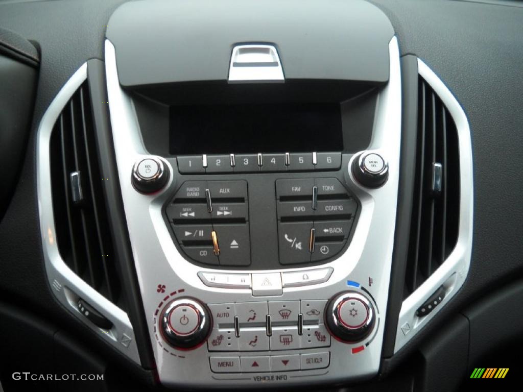 2011 GMC Terrain SLE AWD Controls Photo #47113694