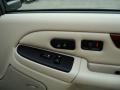 White Diamond - Escalade ESV AWD Photo No. 30