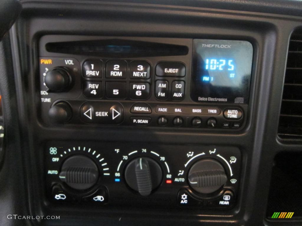 2002 Chevrolet Silverado 1500 LT Crew Cab 4x4 Controls Photo #47113916