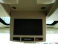 White Diamond - Escalade ESV AWD Photo No. 38