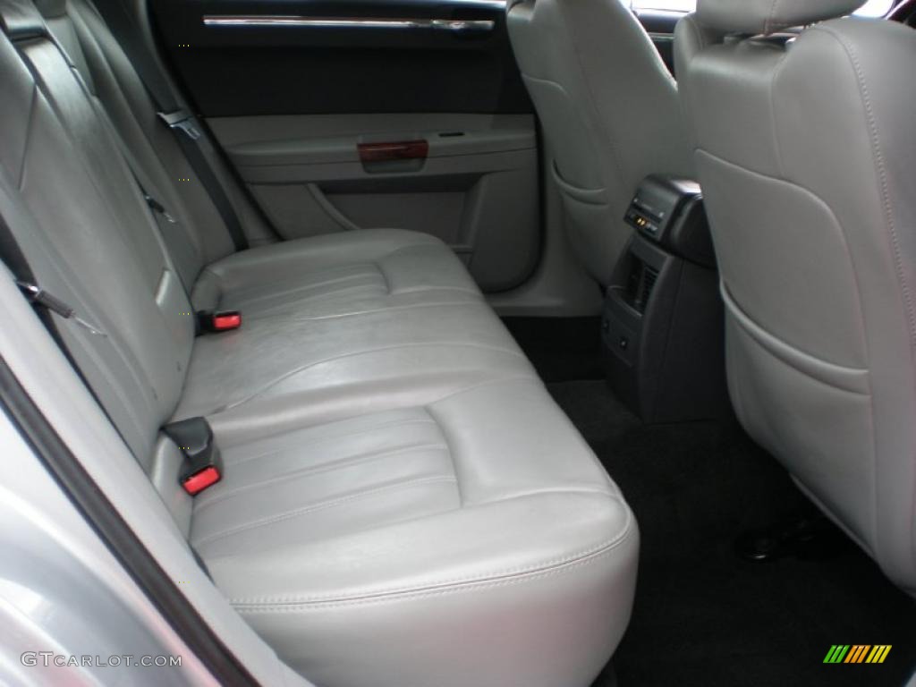 Dark Slate Gray/Light Slate Gray Interior 2007 Chrysler 300 C HEMI AWD Photo #47114903
