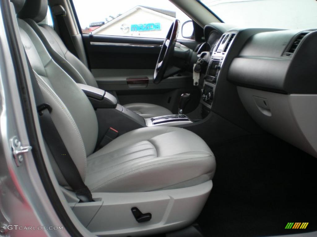 Dark Slate Gray/Light Slate Gray Interior 2007 Chrysler 300 C HEMI AWD Photo #47114933