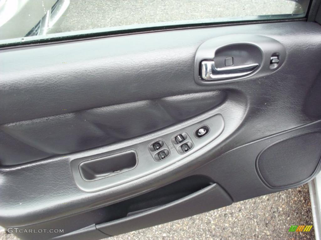 2003 Sebring LXi Sedan - Bright Silver Metallic / Dark Slate Gray photo #12