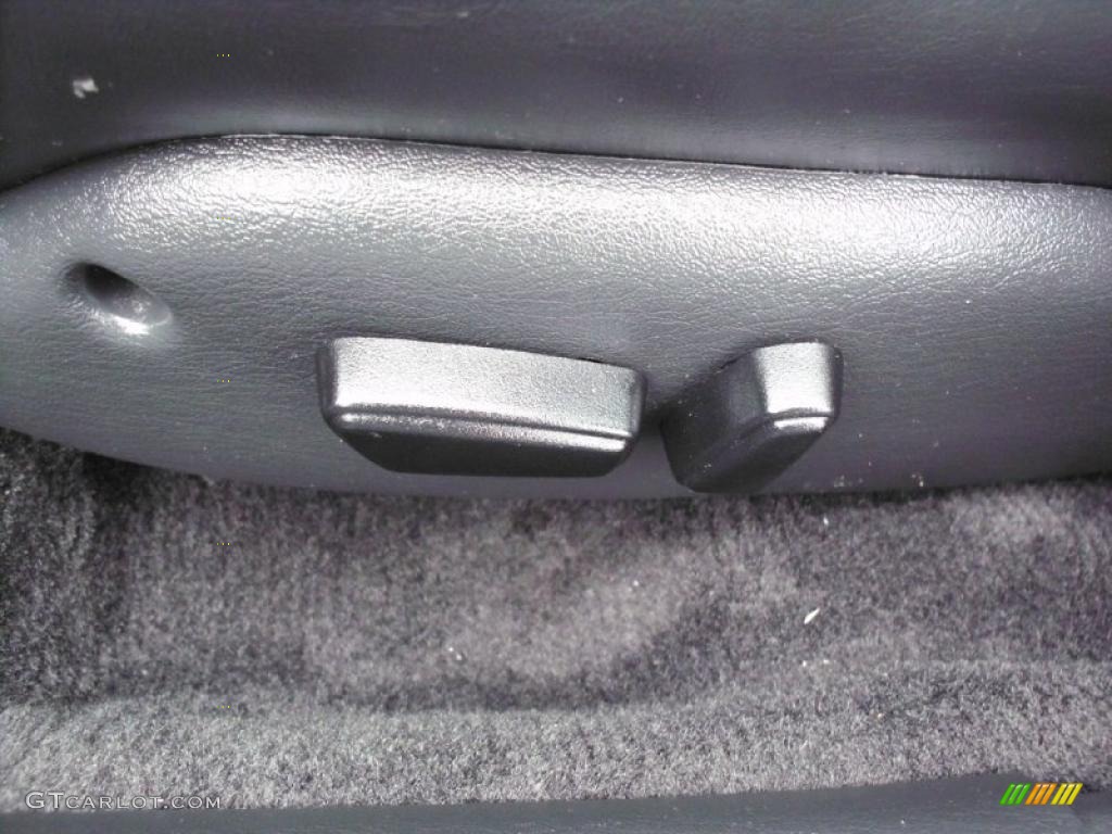 2003 Sebring LXi Sedan - Bright Silver Metallic / Dark Slate Gray photo #23