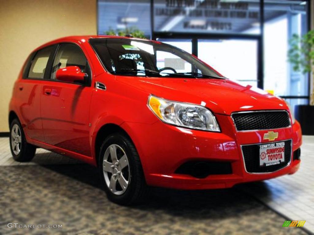 2010 Aveo Aveo5 LT - Sport Red / Charcoal photo #4