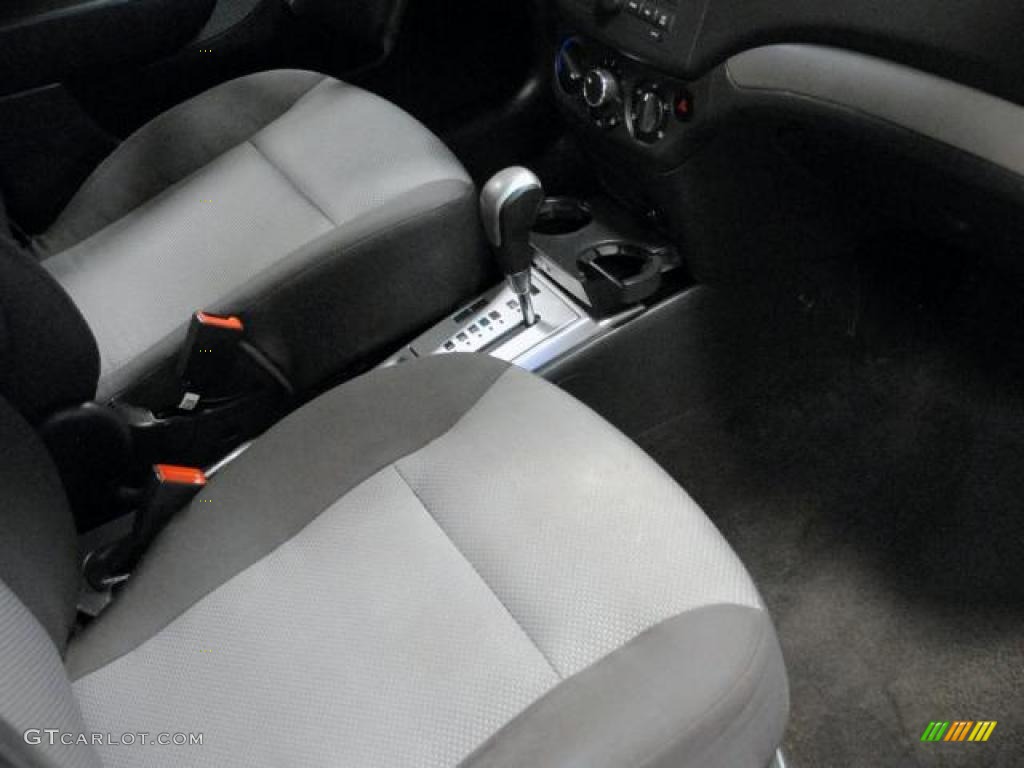 2010 Aveo Aveo5 LT - Sport Red / Charcoal photo #10