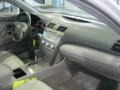 Super White - Camry LE Photo No. 33