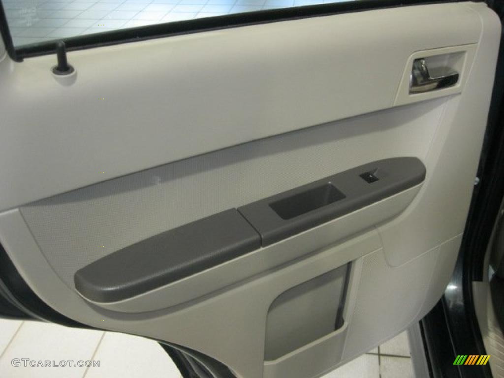 2008 Mariner V6 Premier 4WD - Black Pearl Slate / Black/Stone photo #32