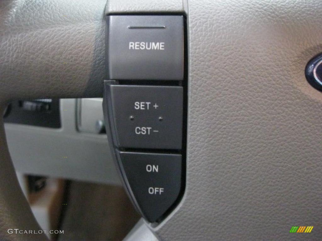 2004 Ford Freestar SE Controls Photo #47120699
