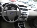 Black - Focus SE Sedan Photo No. 13