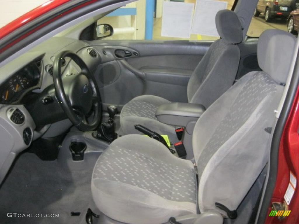 Medium Graphite Interior 2002 Ford Focus ZX3 Coupe Photo #47121536