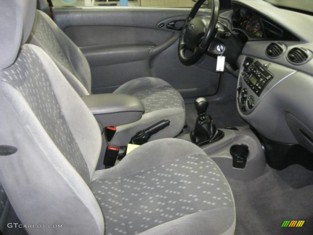 Medium Graphite Interior 2002 Ford Focus ZX3 Coupe Photo #47121744