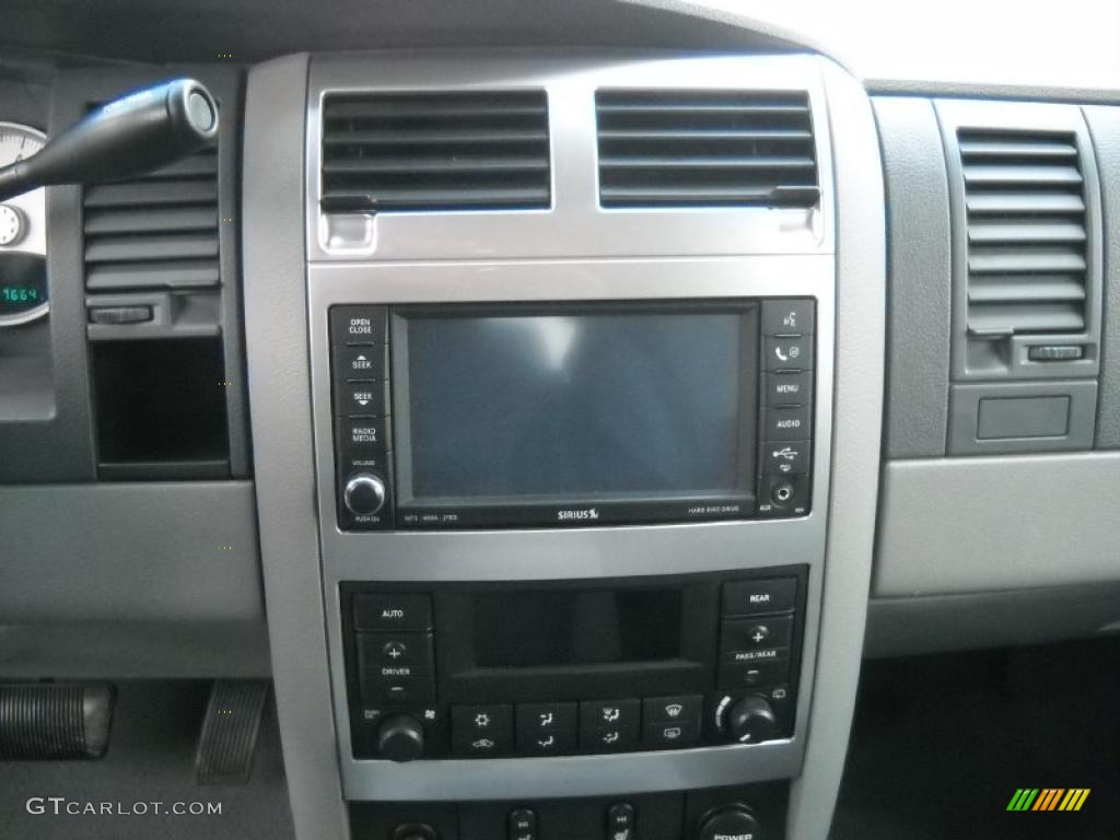 2008 Dodge Durango Limited 4x4 Controls Photo #47122206