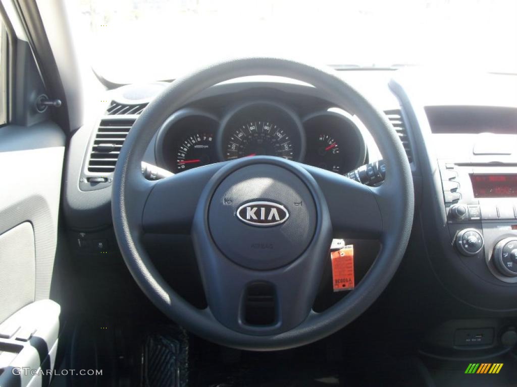 2011 Kia Soul 1.6 Black Cloth Steering Wheel Photo #47122953