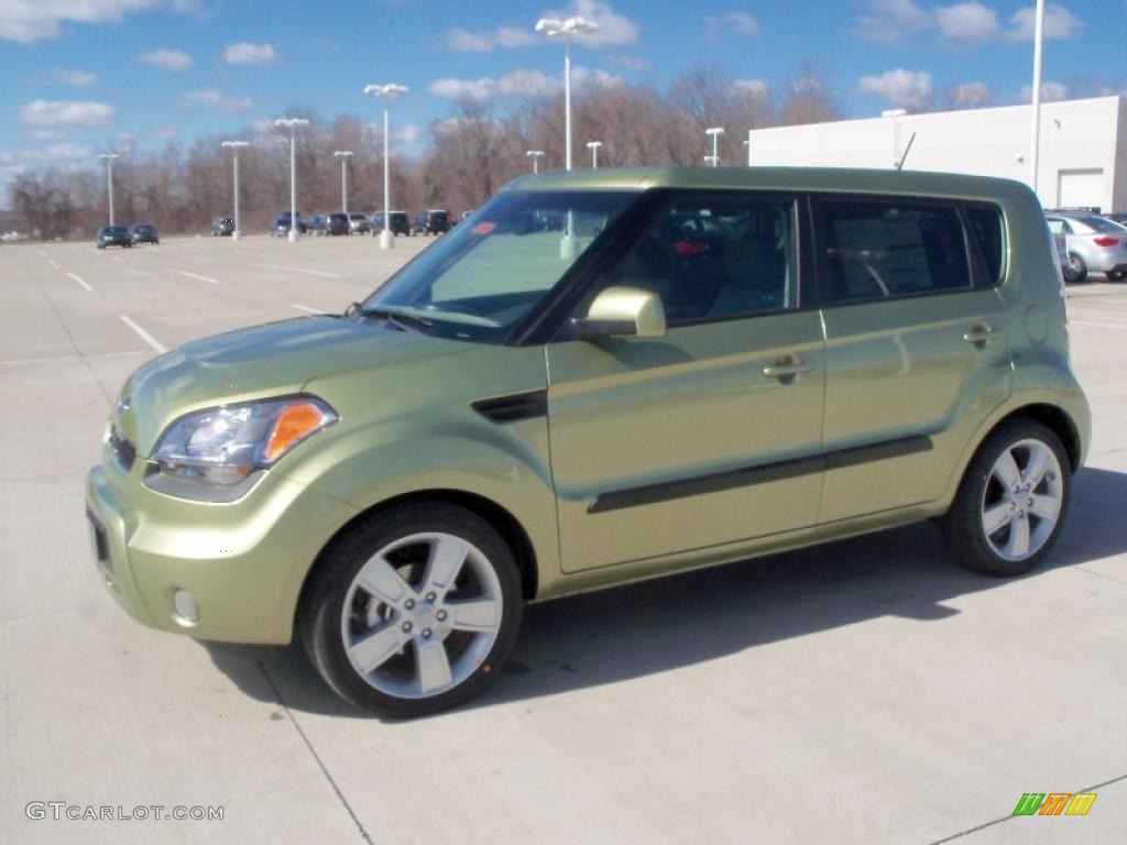 Alien Green 2011 Kia Soul ! Exterior Photo #47123181