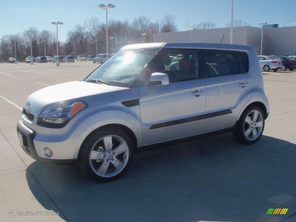 Bright Silver 2011 Kia Soul Sport Exterior Photo #47125014