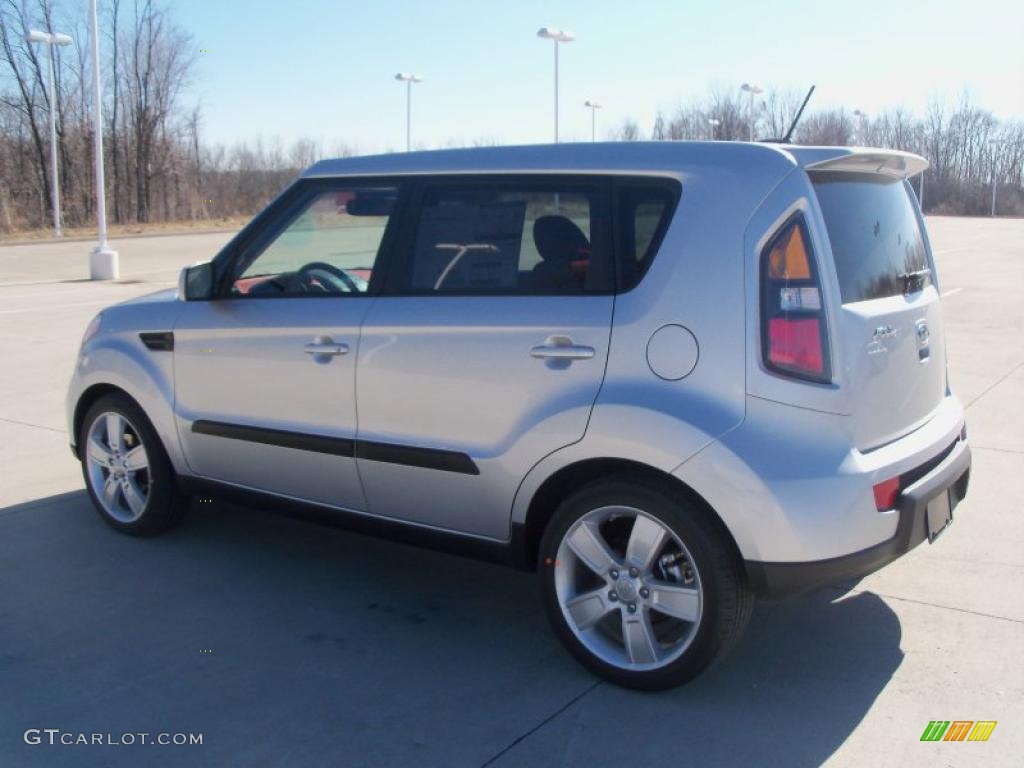 Bright Silver 2011 Kia Soul Sport Exterior Photo #47125029