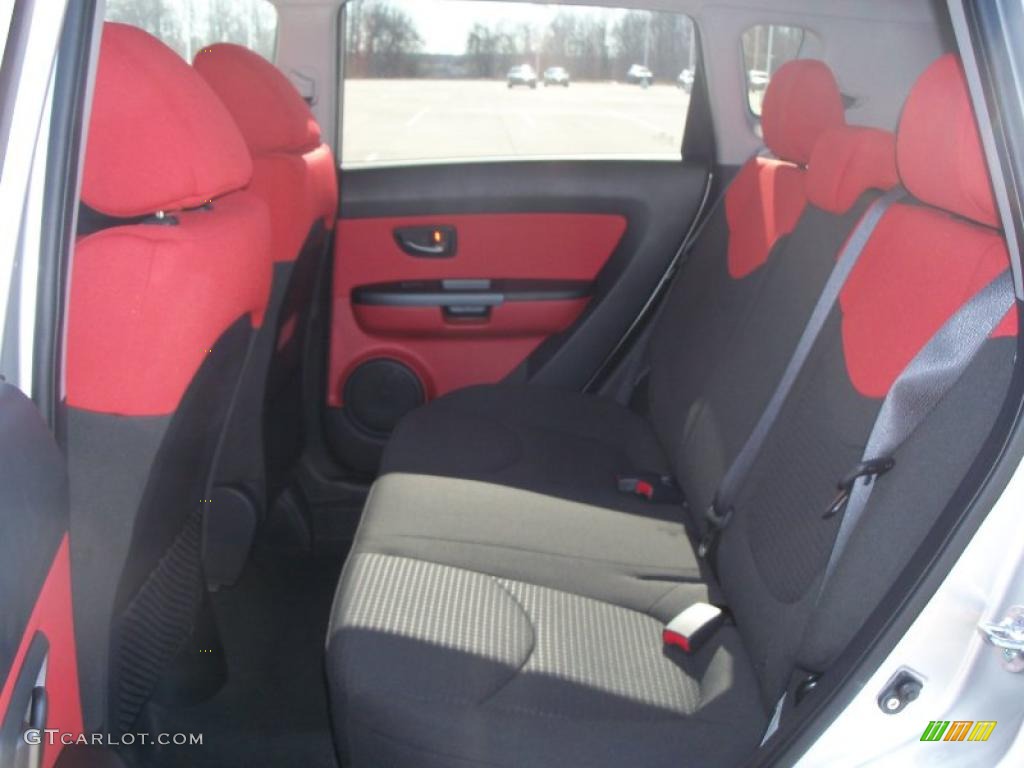 Red/Black Sport Cloth Interior 2011 Kia Soul Sport Photo #47125182