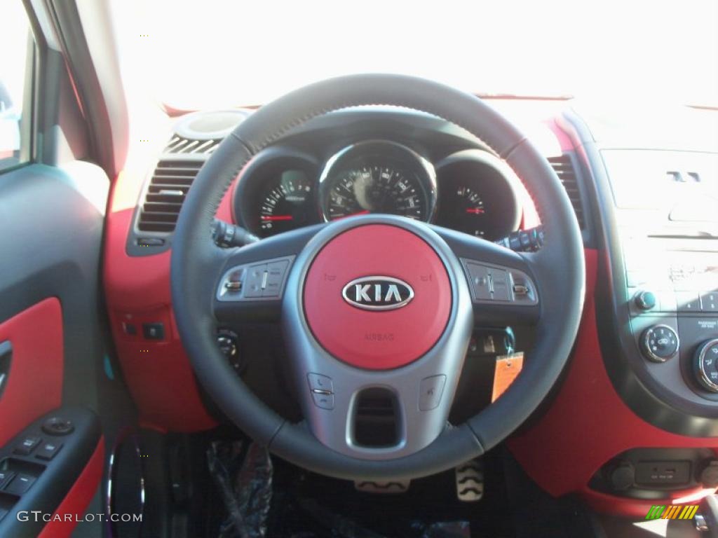 2011 Kia Soul Sport Red/Black Sport Cloth Steering Wheel Photo #47125197