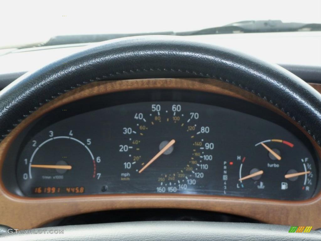 2002 Saab 9-5 Linear Sedan Gauges Photos