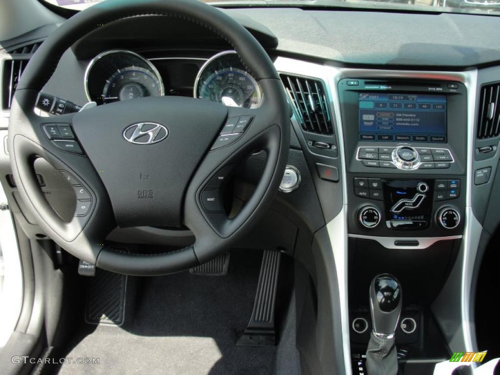 2011 Hyundai Sonata SE 2.0T Black Dashboard Photo #47127705