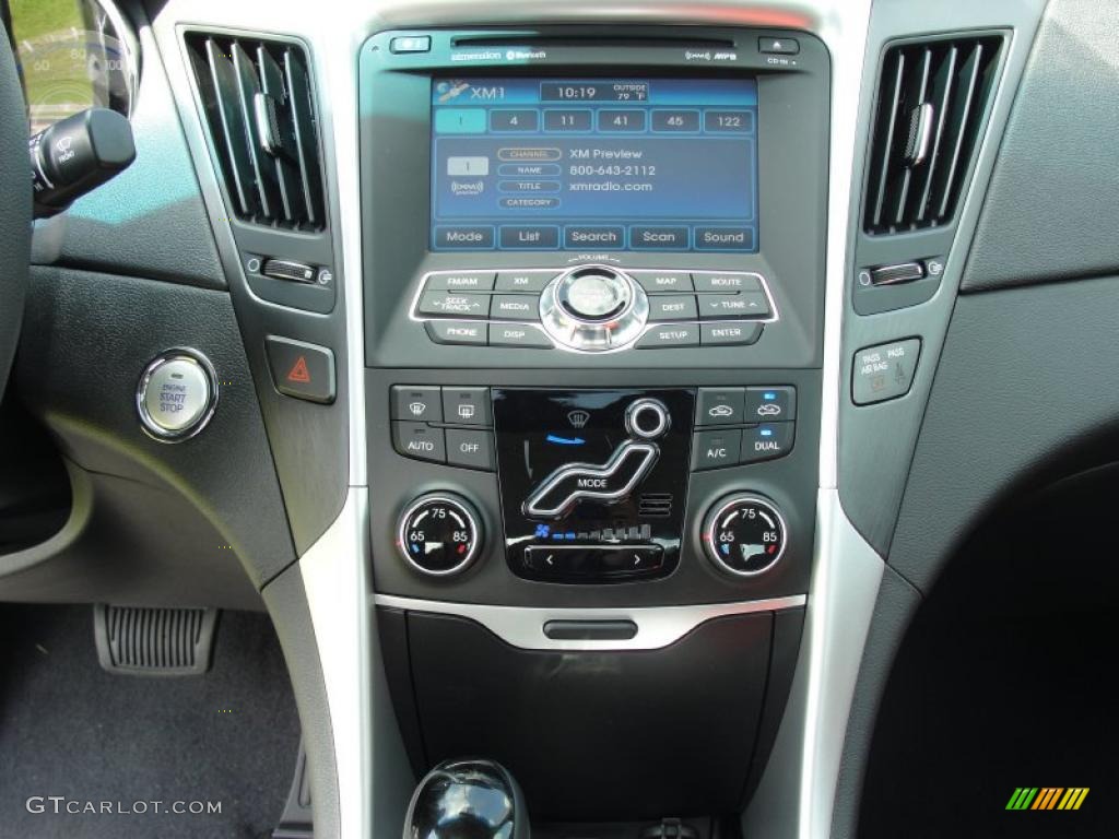2011 Hyundai Sonata SE 2.0T Controls Photo #47127720