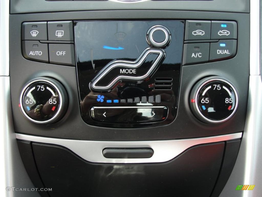 2011 Hyundai Sonata SE 2.0T Controls Photo #47127750