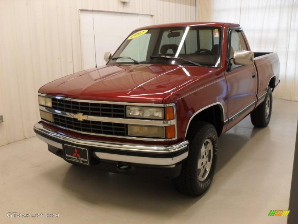 1992 C/K K1500 Regular Cab 4x4 - Crimson Red Metallic / Red photo #1