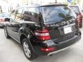 Black - ML 350 4Matic Photo No. 4