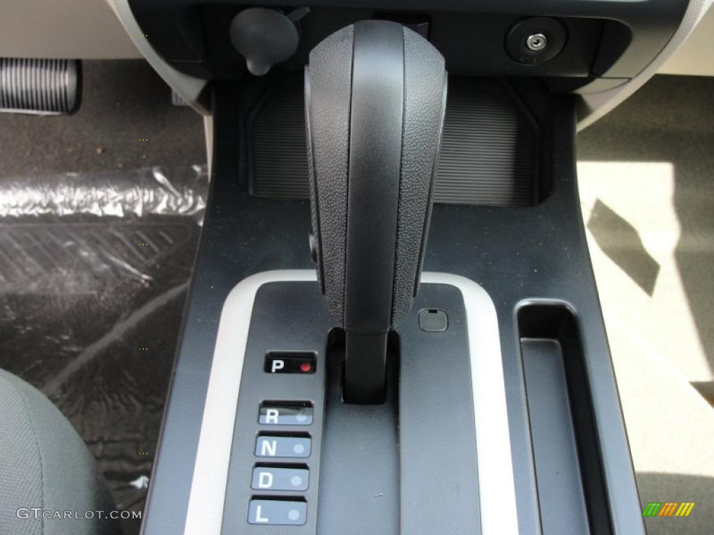 2011 Ford Escape XLS 6 Speed Automatic Transmission Photo #47128965
