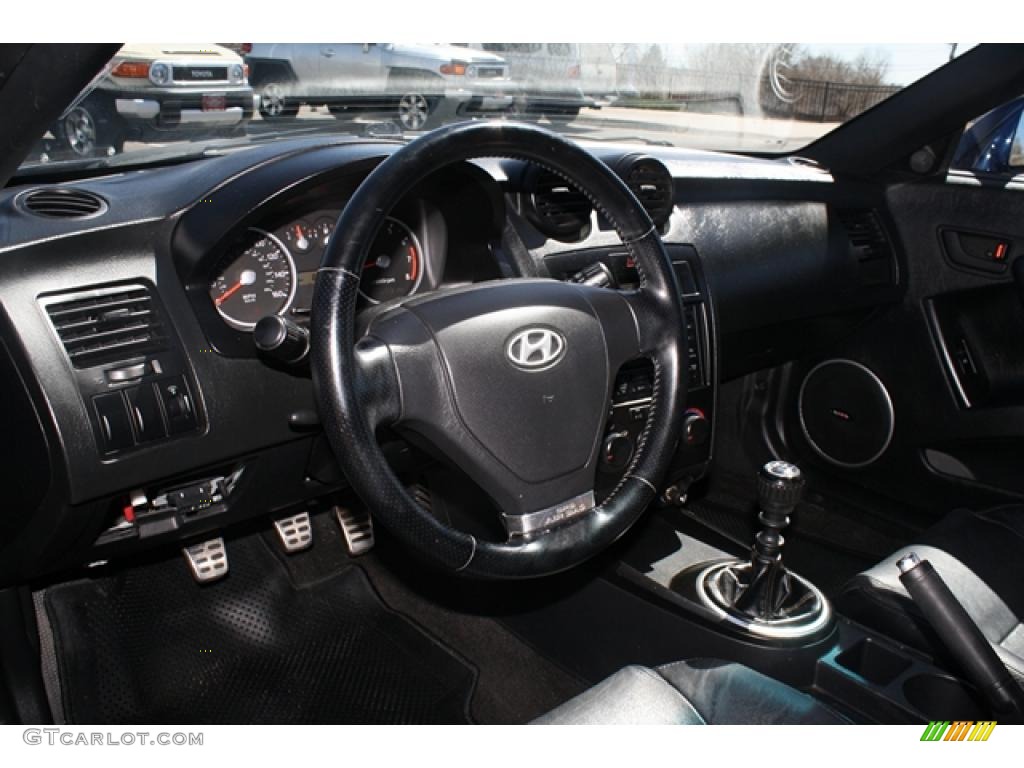 2003 Hyundai Tiburon GT V6 Black Steering Wheel Photo #47130123