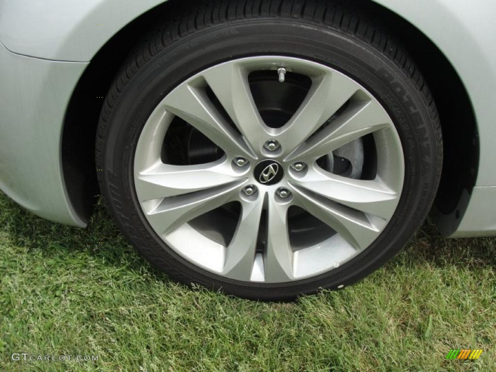 2011 Hyundai Genesis Coupe 2.0T Wheel Photo #47130357
