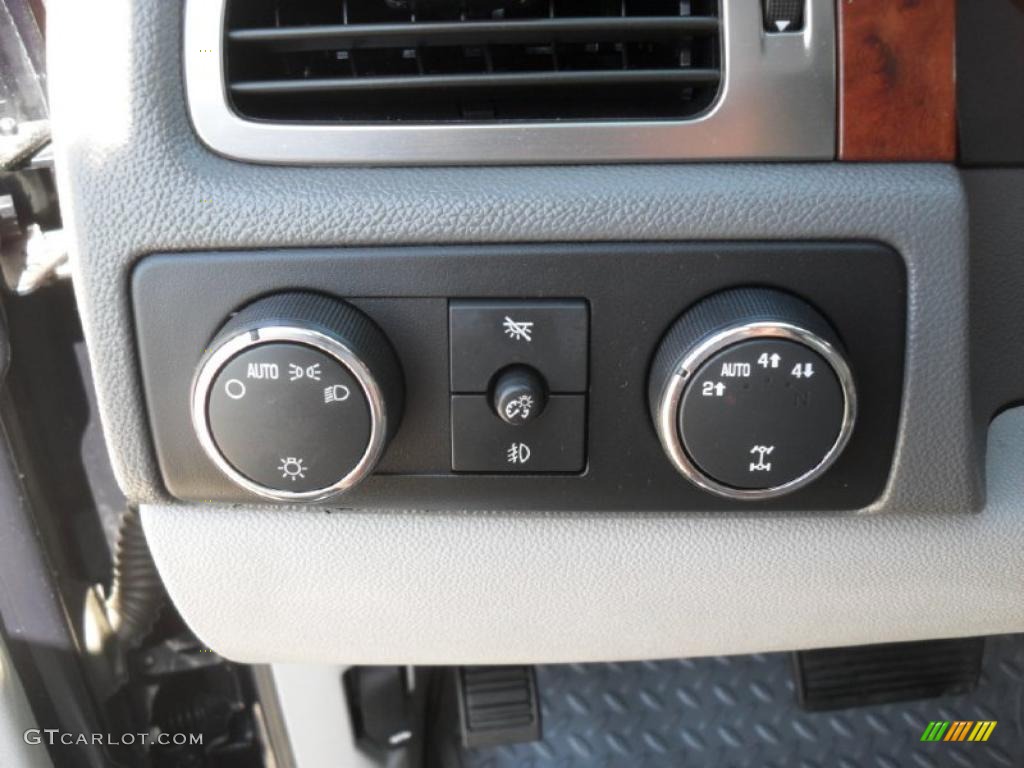 2007 Avalanche LTZ 4WD - Dark Blue Metallic / Light Titanium/Ebony photo #9