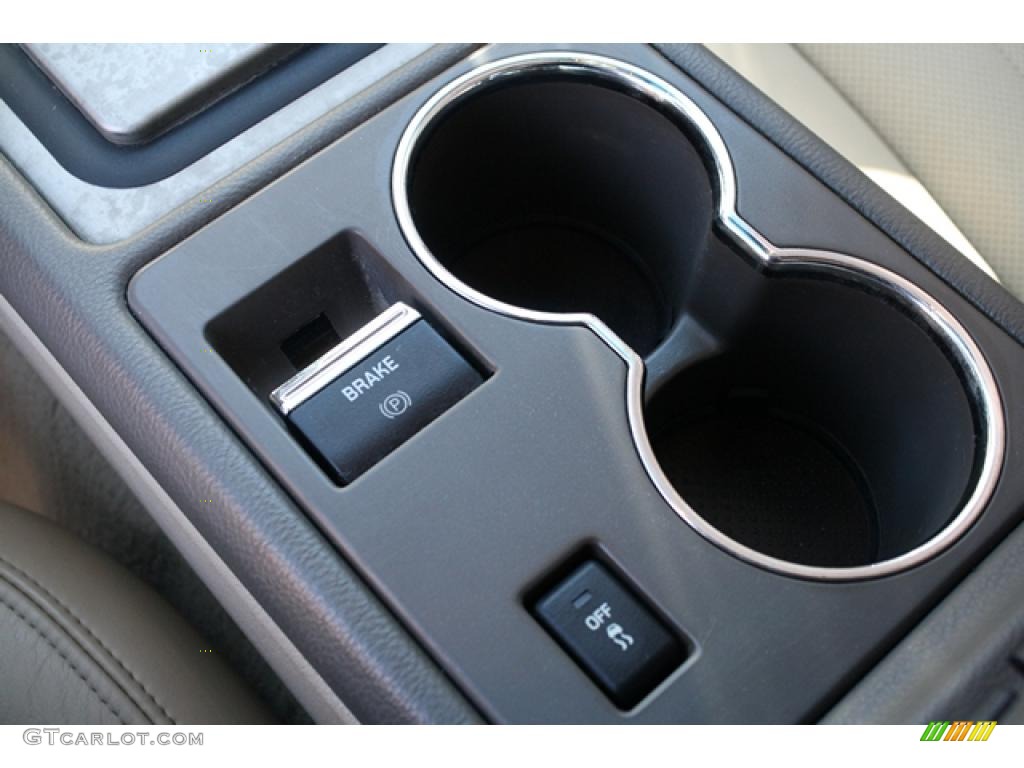 2006 Lincoln LS V8 Controls Photo #47130903