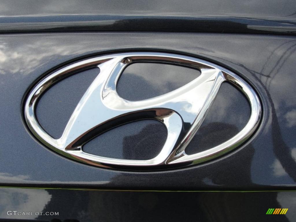 2011 Hyundai Accent GLS 4 Door Marks and Logos Photo #47130990