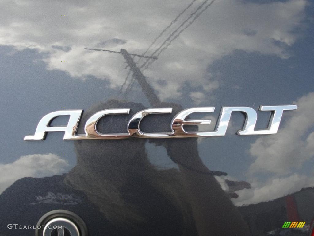 2011 Hyundai Accent GLS 4 Door Marks and Logos Photo #47131005