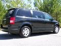 2008 Brilliant Black Crystal Pearlcoat Chrysler Town & Country Touring Signature Series  photo #3